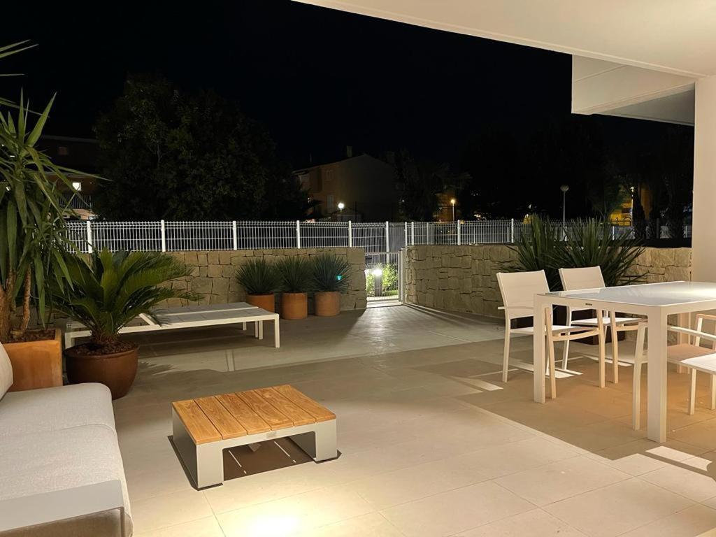 Prime Spanish Holidays - Marina Bay Apartment Xabia Bagian luar foto